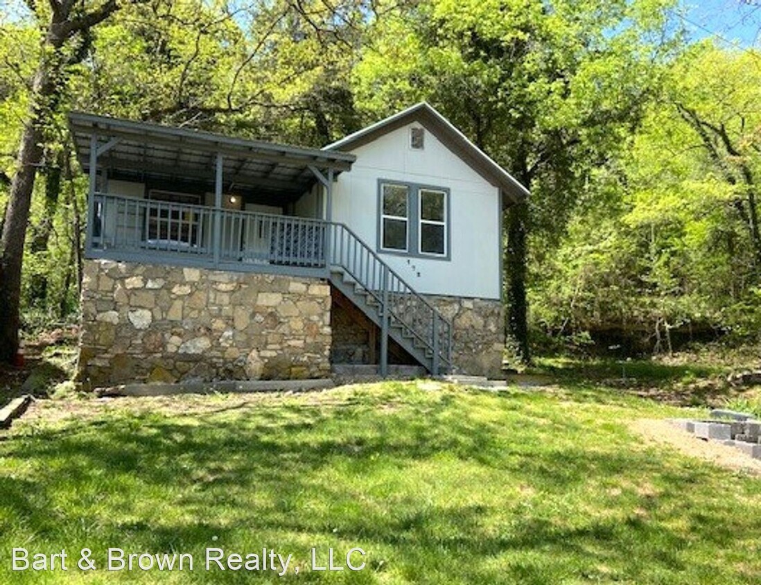 Primary Photo - 2 br, 1 bath House - 172 N. Esplanade