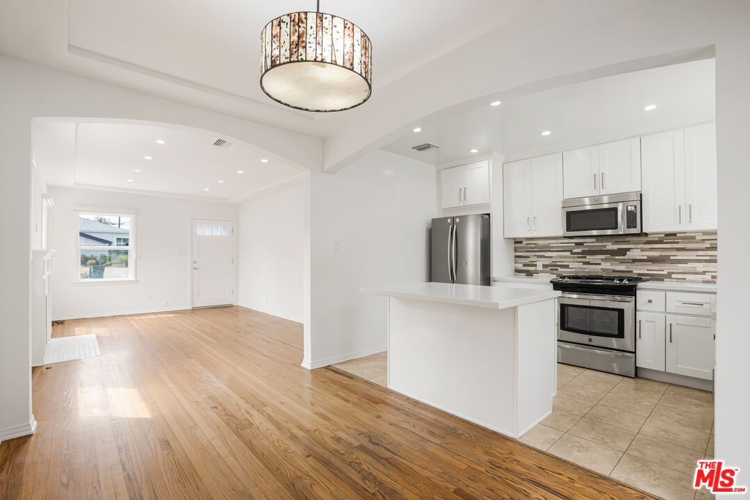 Foto principal - 8312 Westlawn Ave