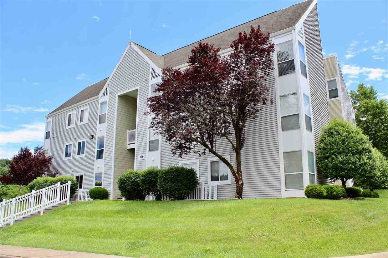 1336 Hunters Rd Unit H, Harrisonburg, VA 22801 Condo for Rent in