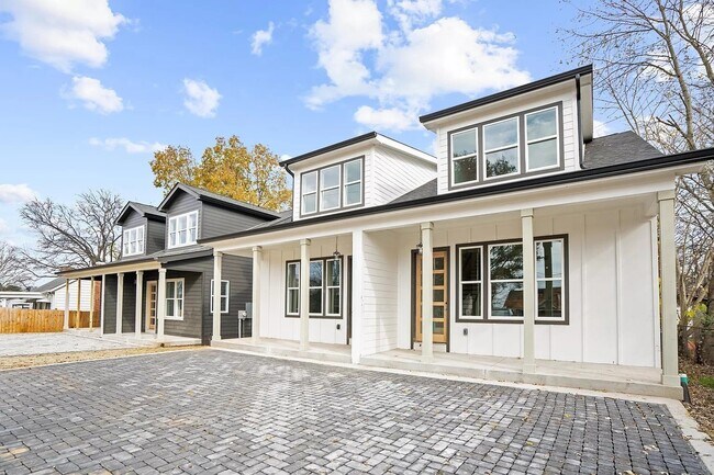 Foto del edificio - 4318 Woods St