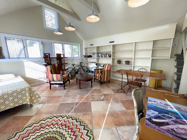 Foto del edificio - Charming Cottage for Rent Near UT