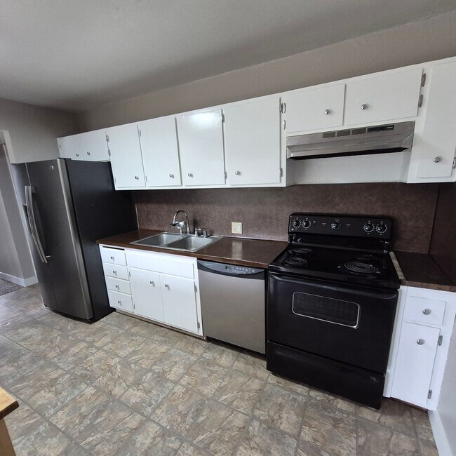 Photo - Carmichael 3 bedroom, $2195/month. House