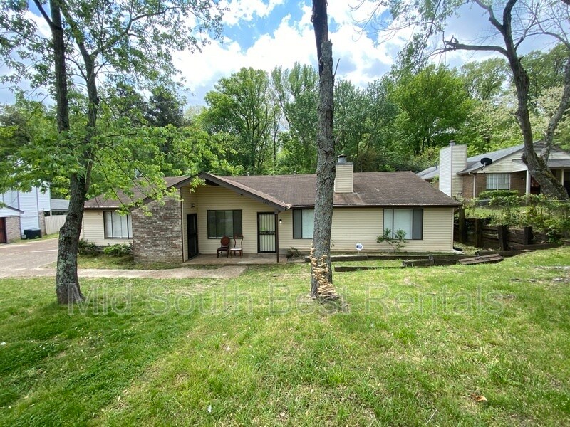 Primary Photo - 6535 Birkenhead Rd