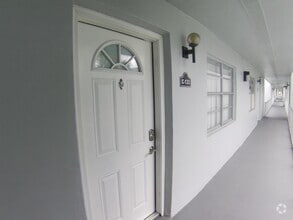 Building Photo - 133 Normandy Ln