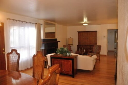 Foto del edificio - 610 Morse Ave