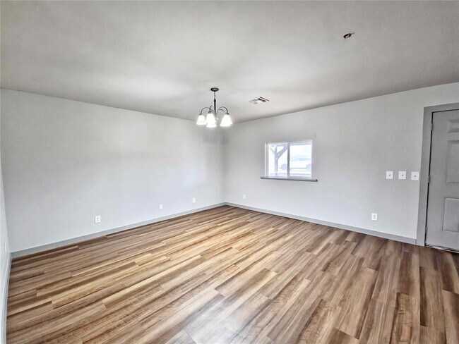 Foto del edificio - 2750 Cobalt Ct NW