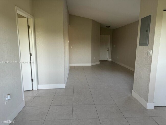 Building Photo - 3 br, 2 bath House - 15421 SW 133rd Pl Apt...