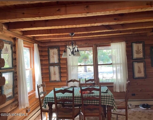 Building Photo - 375 Arrowhead Dr