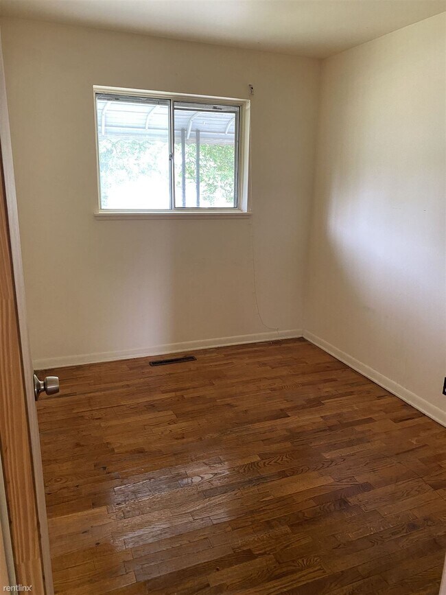 Building Photo - 3 br, 1 bath House - 2830 Epsilon Trl