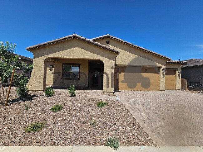 Building Photo - Beautiful Home Empire Point Community