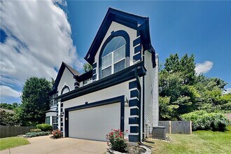 Building Photo - 500 Cottonwood Close