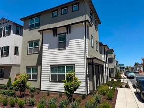 Building Photo - 1125 Bellawood Dr