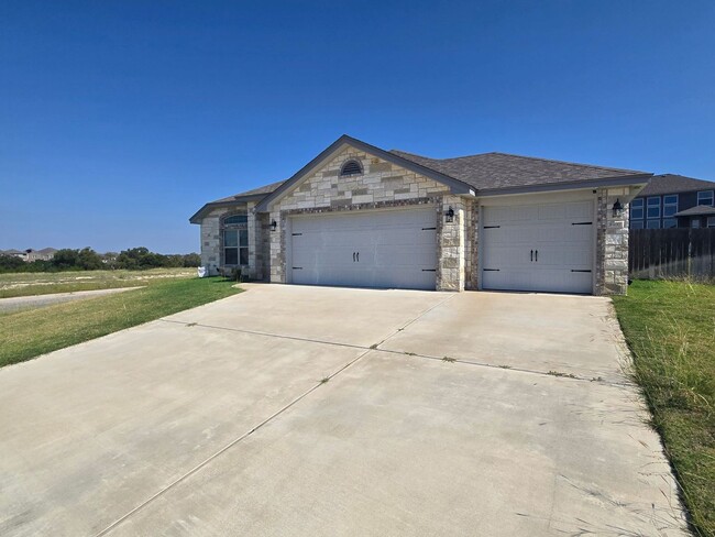 Building Photo - RENT REDUCTION & RENT SPECIAL - AVAILABLE ...