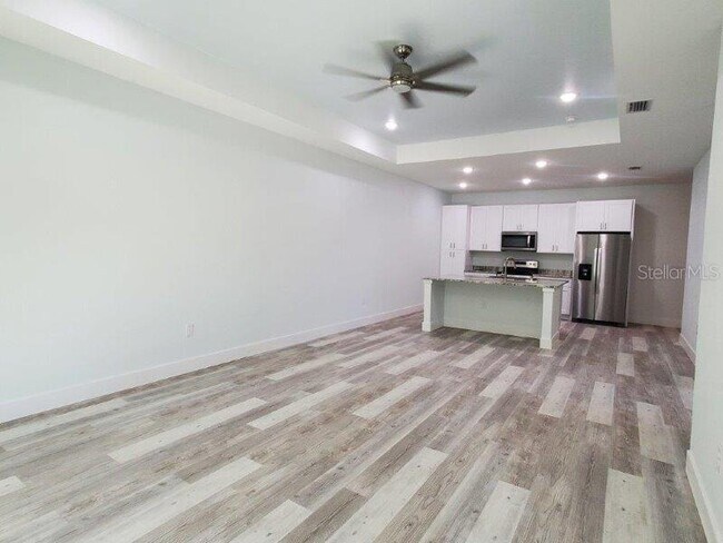 Building Photo - 1214 San Cristobal Ave