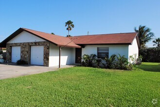 Building Photo - 105 Mullet Creek Rd