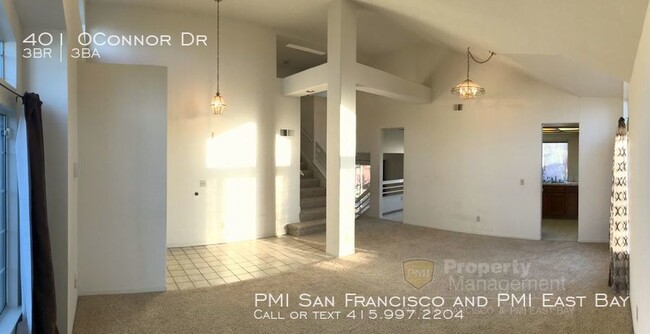 Building Photo - Spacious House 3bd / 2.5ba