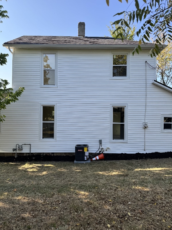 Building Photo - 509 N Elm St