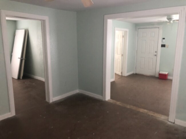 Foto del edificio - 2705 El Paso St