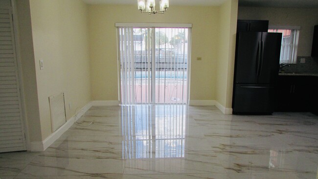 Building Photo - 4470 NW 175th St