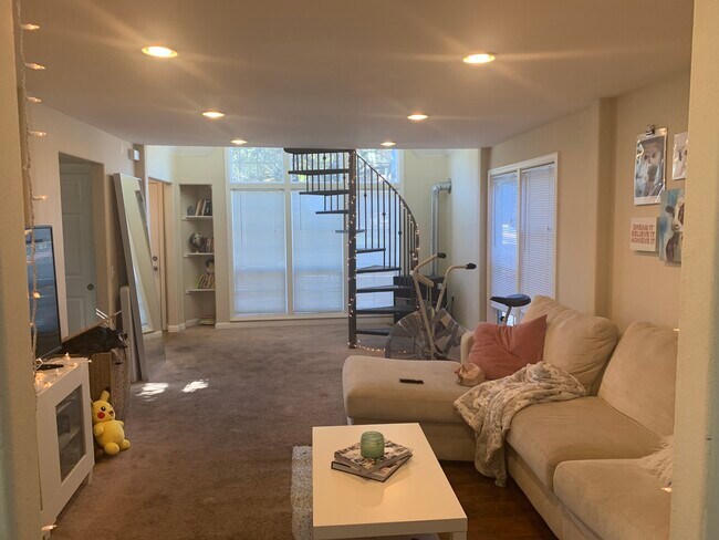 Living Room - 2909 Alhambra Ave