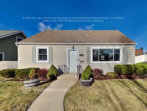 Building Photo - 336 W Brookfield St