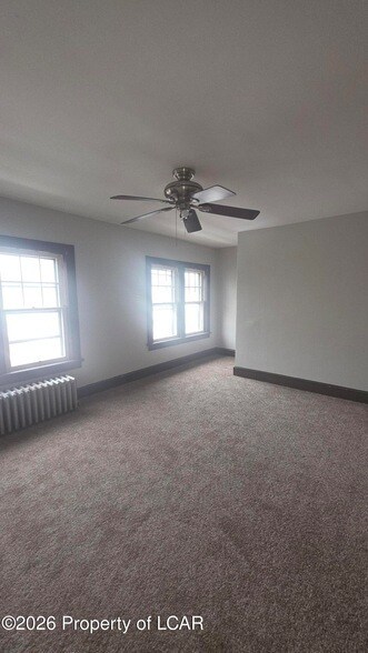 Foto del edificio - 117 E Green St