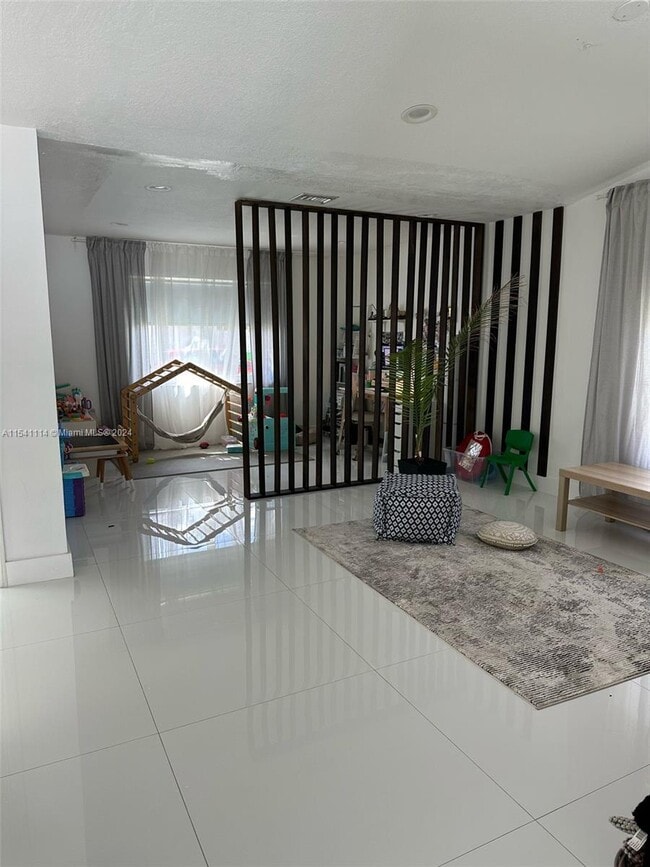 Foto del edificio - 1465 NW 129th Terrace