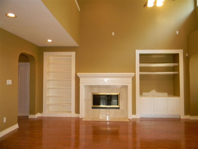 Building Photo - 5507 Deerbourne Chase Dr