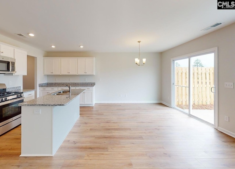 Building Photo - 1102 Semoran Wy