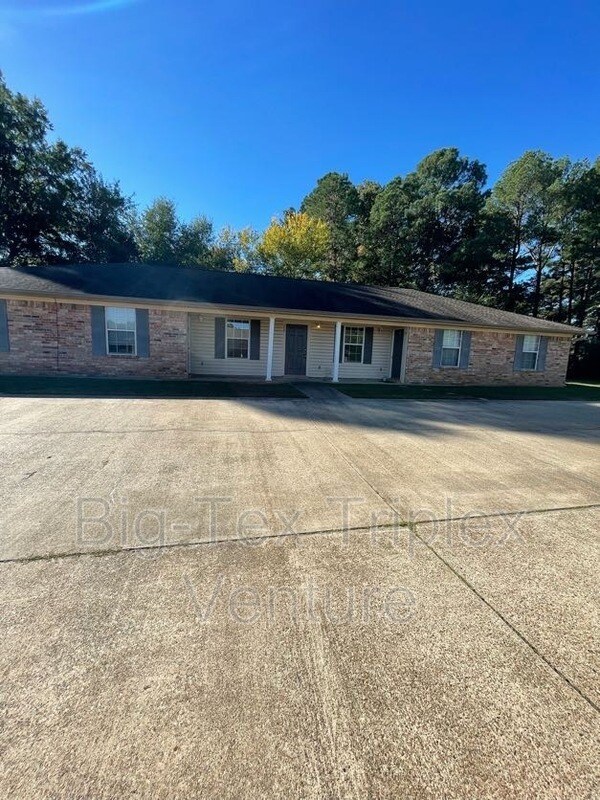 Foto del edificio - 280 N Pecan St