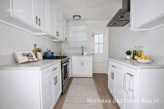 Building Photo - 4147 S Bronson Ave