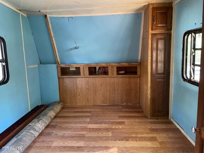 Building Photo - 1 br, 1 bath Mobile Home - 2616 Pine Bark Way