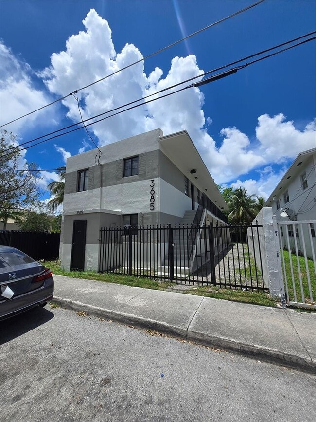 Building Photo - 3685 Frow Ave