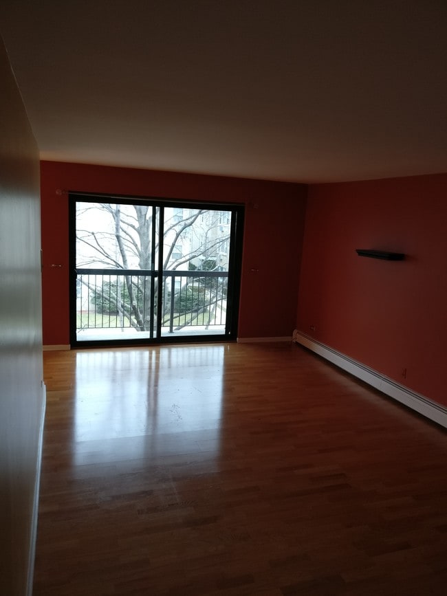 Building Photo - 8453 W Gregory St