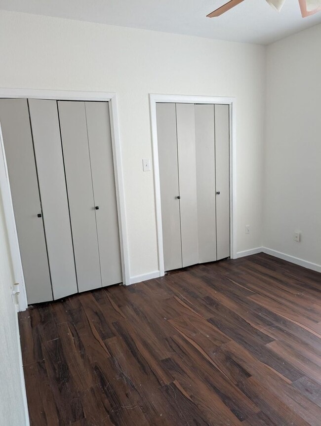 Building Photo - 2 Bed / 1 Bath Condo Near TXST & Downtown Square – W/D Included!
