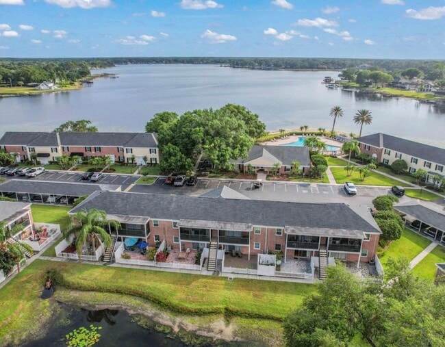 13757 Juniper Blossom Dr Unit 203, Tampa, FL 33618 Condo for Rent in