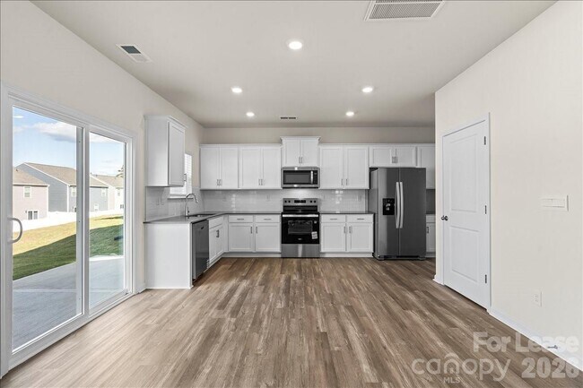 Foto del edificio - 1339 37th Ave Lane NE