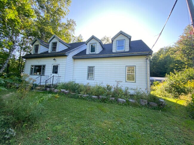 Foto del edificio - 176 Prescott Rd
