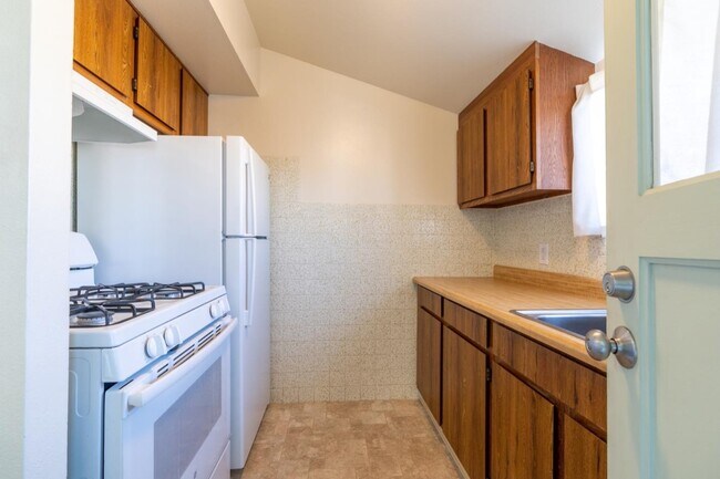 Building Photo - 314A Tamarack Ln