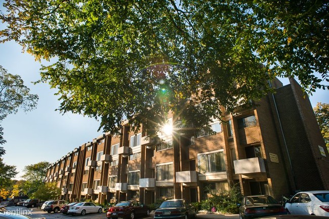 Building Photo - 1700 Geddes Ave