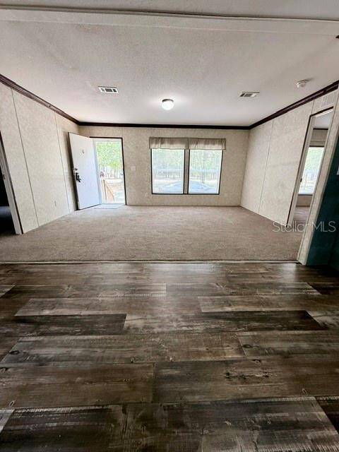 Foto del edificio - 877 SE 38th St