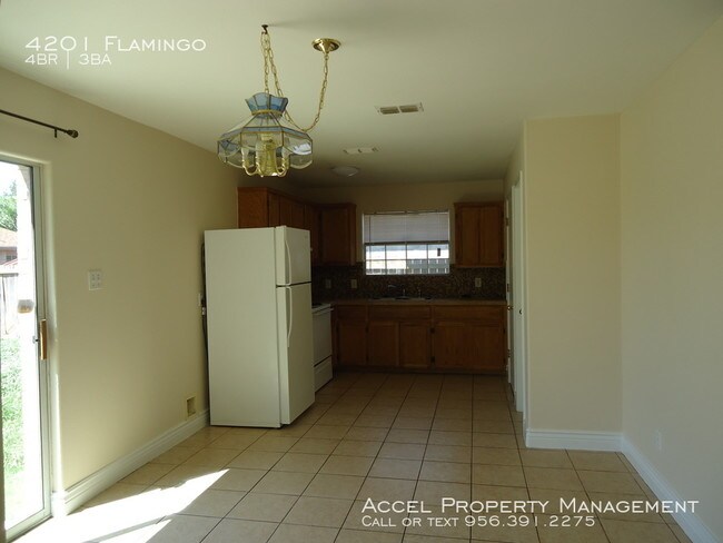 Building Photo - 4201 Flamingo Ave
