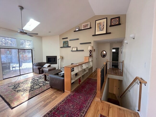 Building Photo - Introducing 1320 Oak Ct - A Spacious and P...