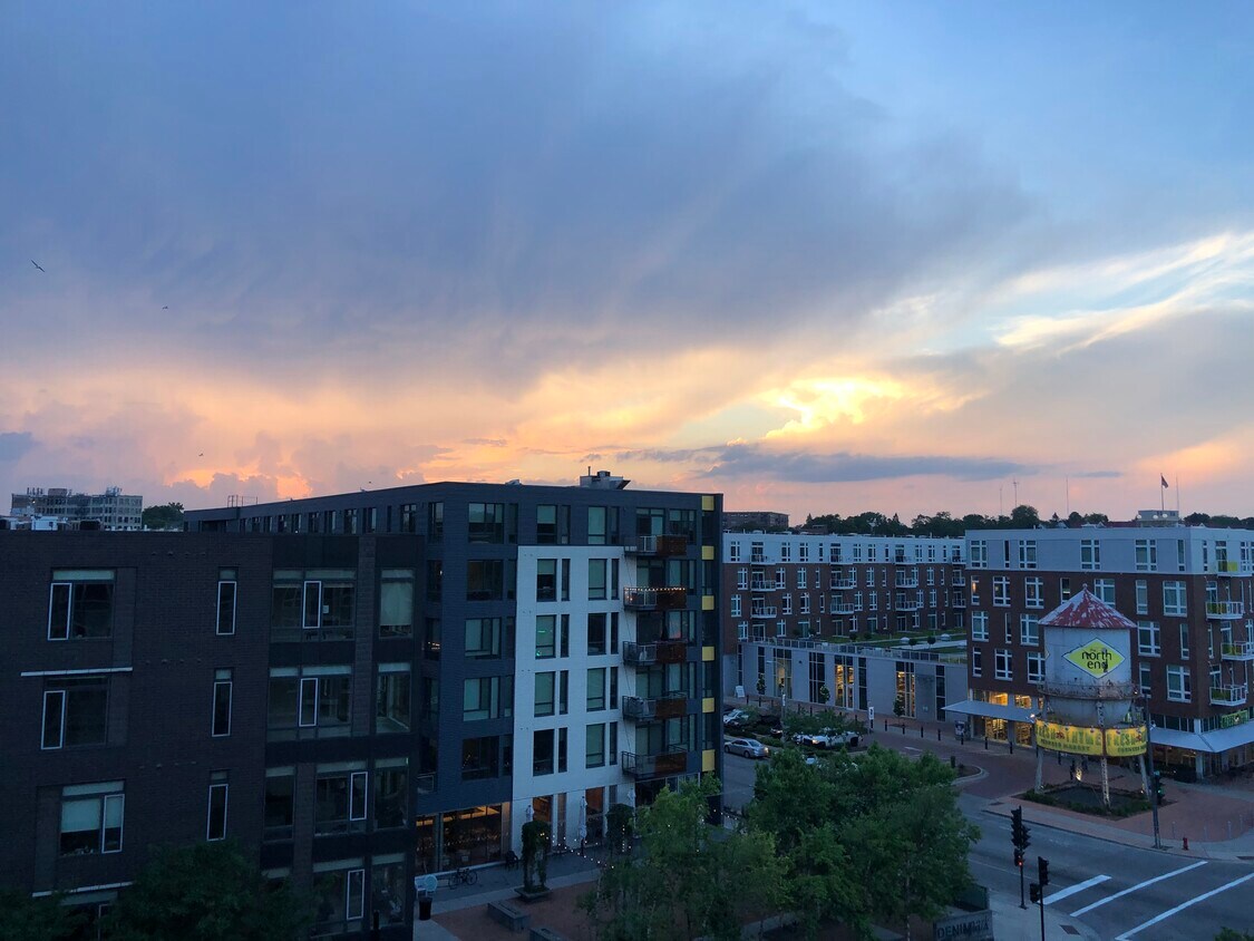 1541 N Jefferson St Unit 505, Milwaukee, WI 53202 Condo for Rent in