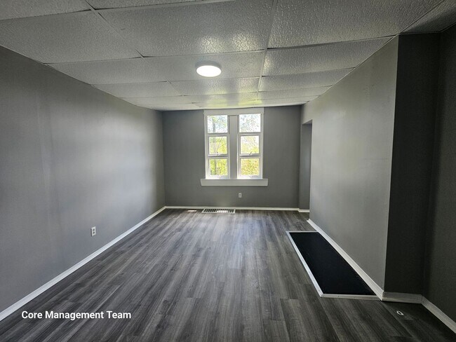 Building Photo - 1 bedroom 1 bathroom Apartment for Rent!