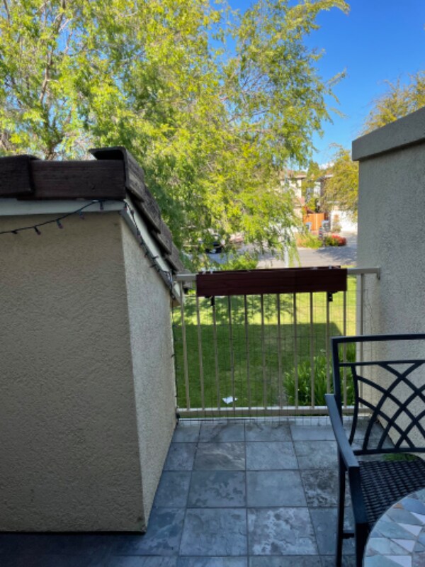 Foto del edificio - 532 Manhattan Pl