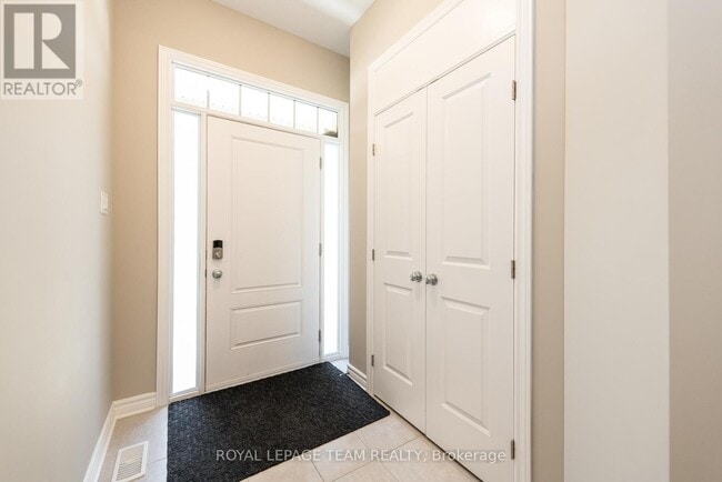 Building Photo - 442 Warmstone Dr