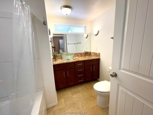 Foto del edificio - 803 Roadrunner Dr