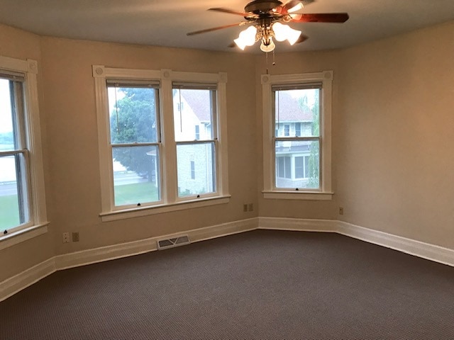 bedroom - 142 River St