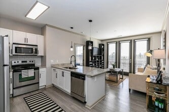 Building Photo - 1000 Ashwood Pkwy